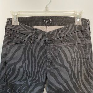 Gray zebra print mid rise skinny jean